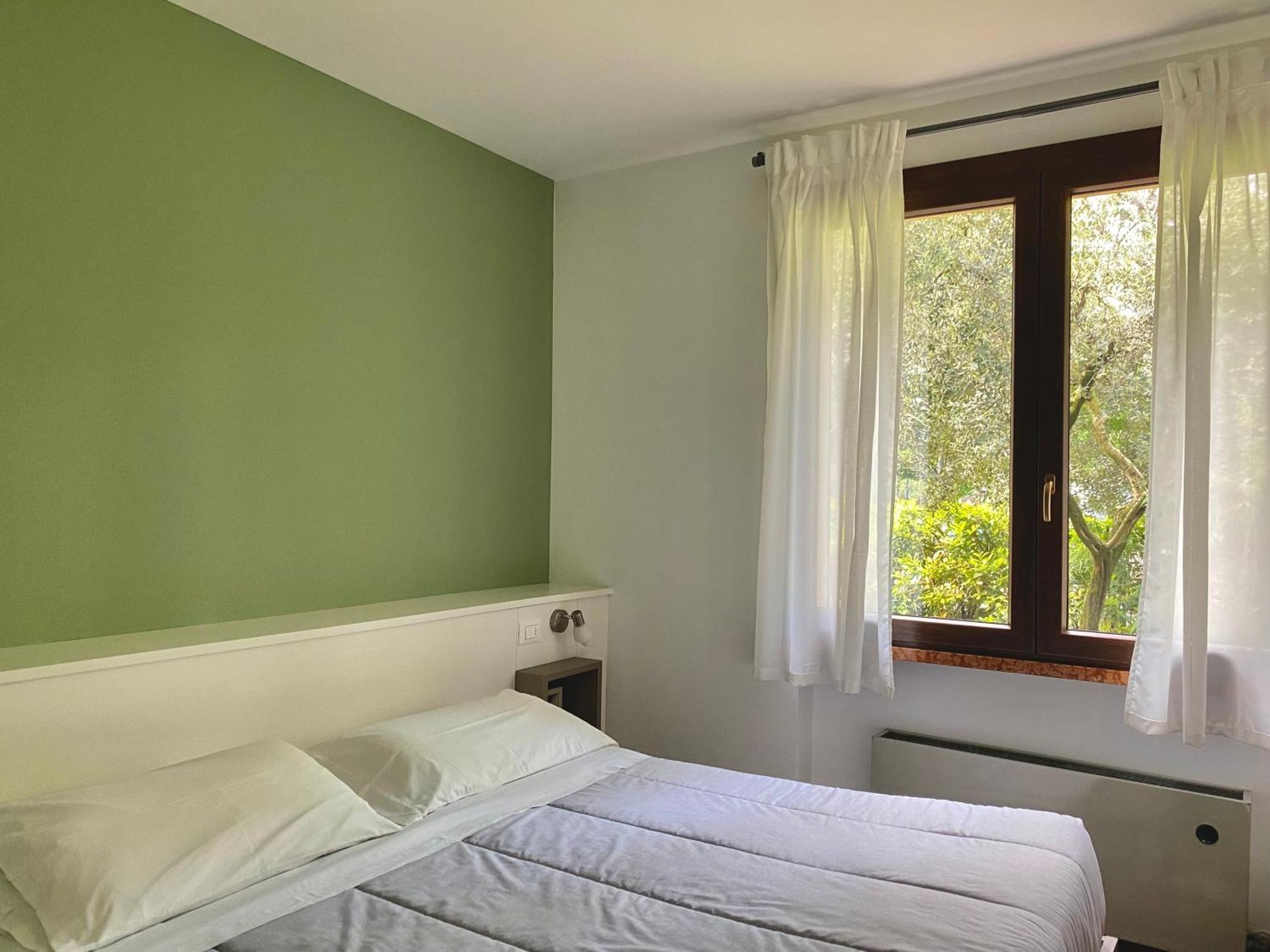 Jolly Apartments Sirmione Eksteriør bilde