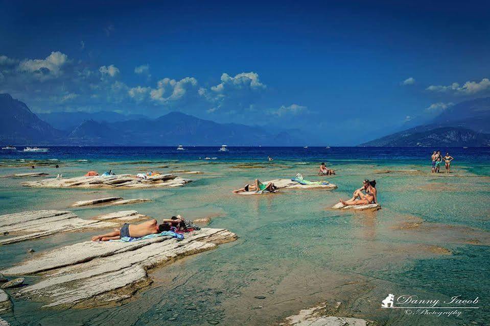 Jolly Apartments Sirmione Eksteriør bilde